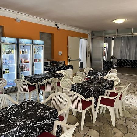 Hotel Wega Bellaria – Igea Marina Kültér fotó